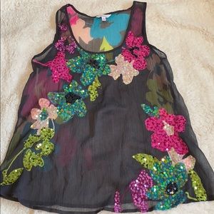 🛍💵 4/$25 NWOT Candies Floral Sheer Tank